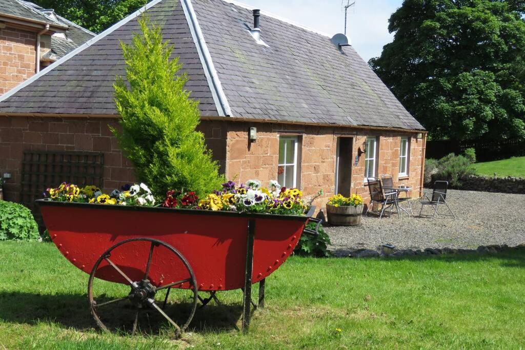 Harleyburn Cottages - Stables&Saddlery Melrose Exteriör bild