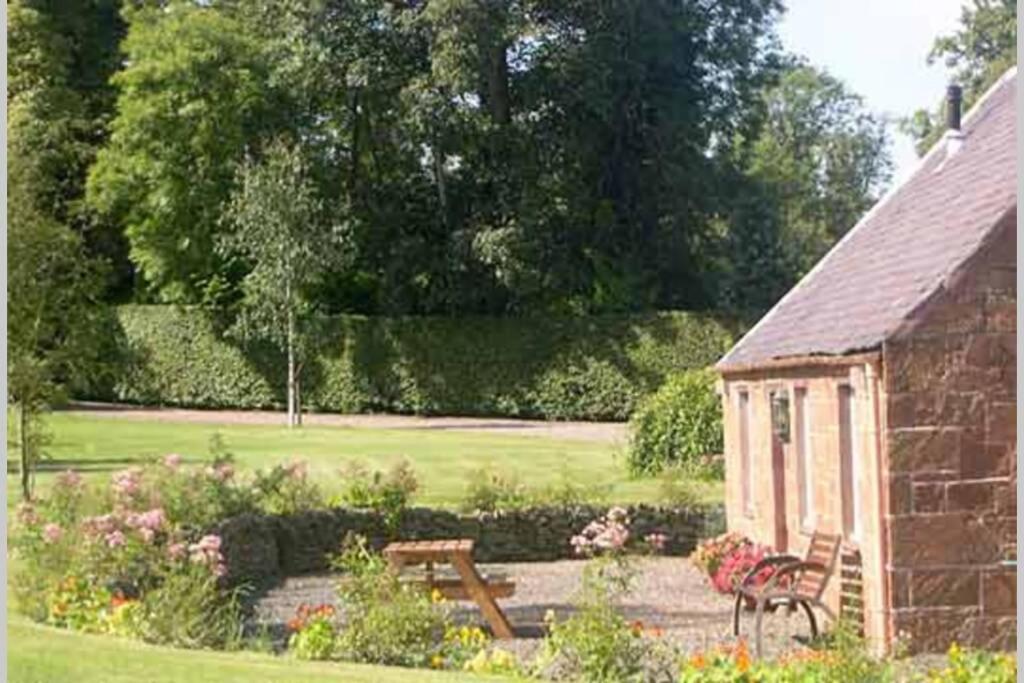Harleyburn Cottages - Stables&Saddlery Melrose Exteriör bild